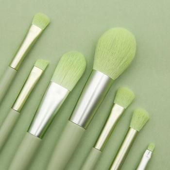New 8pcs Mini makeup brushes with matte wooden handle portable soft hair makeup brush set beauty tools
