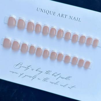 Hot Selling Acrylic Press on Gel Nails Artificial Nail Tips Hot Luxury Flame Almond Art Full Cover Finger Oval Customized Nails