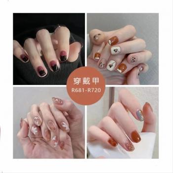 Wholesale Glitter Artificial Nails Full Cover Colorful Nails Matte Short Press On False Nails 2024