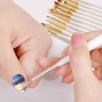 High Quality 12Pcs White Wooden Handle UV Gel Acrylic Nail Brush Set Nail Art Tools Brush for Manicure