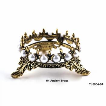Wholesale Top Quality Gold-Plated Nail Art Brush Holder Crown Shape Metal Alloy Nails Brush Rack 2024