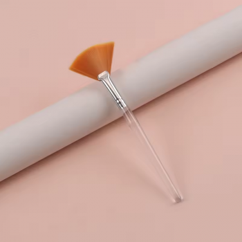 Private Label Fan Facial Applicator Brush Soft Acid Applicator Brush Cosmetic Makeup Applicator Tools with clean plastic handle