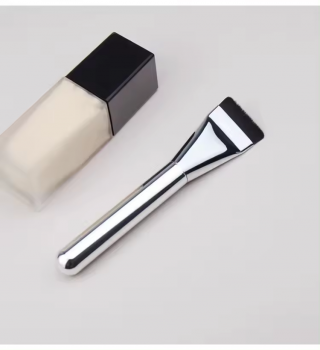 1Pcs Liquid Foundation Makeup Brush Professional One-line Covered Flat Brush Ultra-thin Light weight